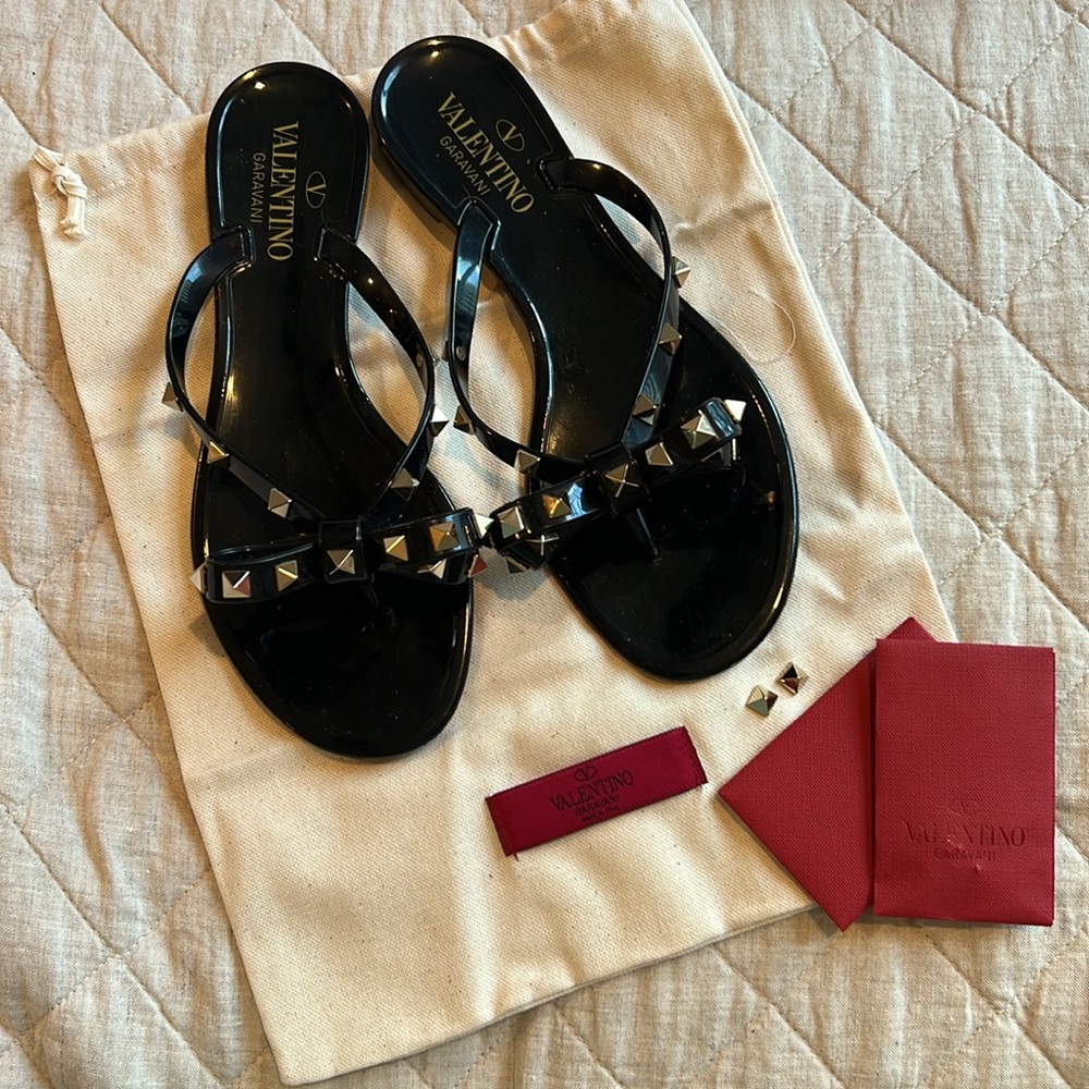 Rockstud PVC Flat Thong Sandals
